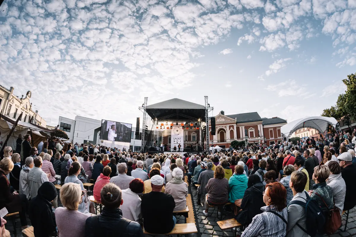 Į Klaipėdą sugrįžta tarptautinis nematerialaus kultūros paveldo festivalis „Lauksnos“ – penkios dienos pasaulio tradicijų