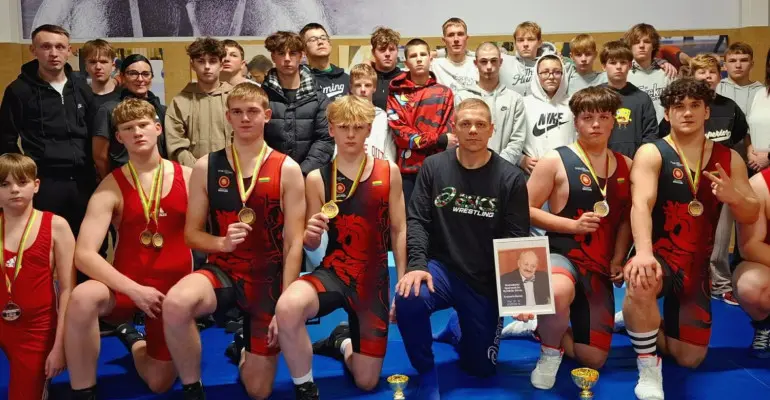 Alytaus imtynininkai – vieni iš stipriausių Lietuvoje: U20 ir U15 komandinėje įskaitoje užėmė 3 vietas!