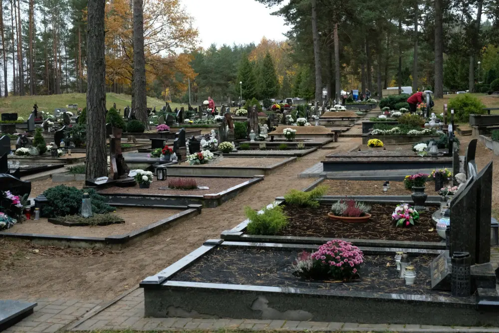 Suskaitmeninti ketverių Alytaus miesto kapinių duomenys