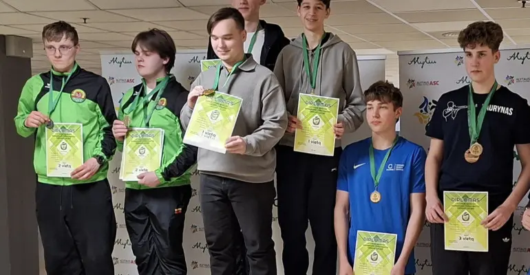 Alytaus šauliai Lietuvos jaunimo čempionate iškovojo komandinį auksą ir bronzą!