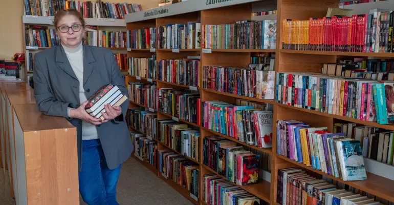 BIBLIOTEKOS ŽMONĖS: šių dienų knygnešė – Olesia Demenkova