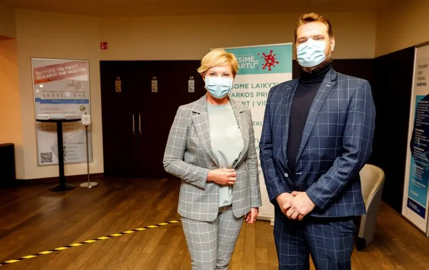 Į pagalbą NVSC skuba verslas – įsteigė papildomą Covid-19 skambučių centrą