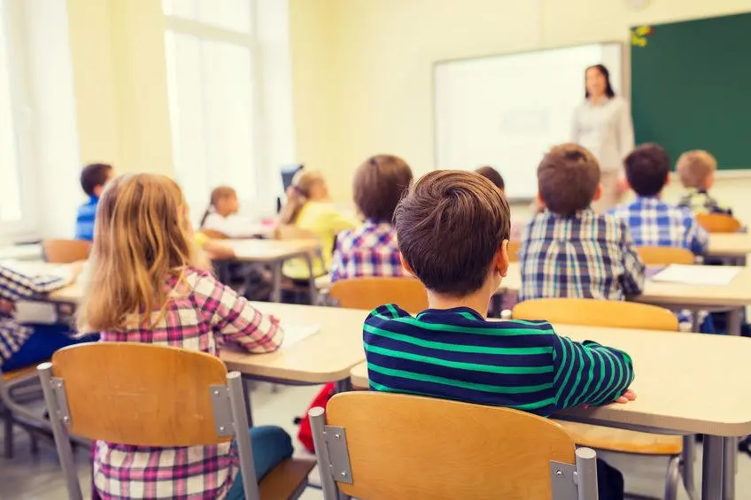 Pradinukų sugrįžimo į mokyklas sąlygas koreguos pandeminė situacija savivaldybėse