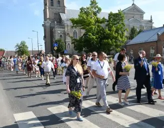 Kviečiame į šventinę miestelėnų ir svečių eiseną