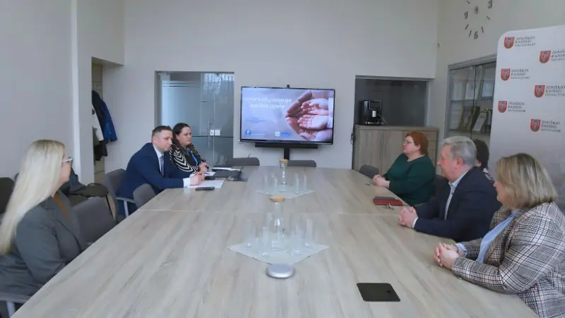 Aptarta vaiko teisių apsaugos situacija Joniškio rajone