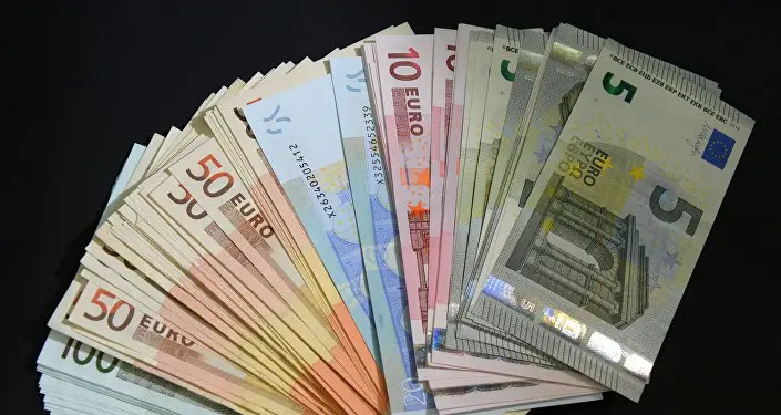 Sukčiai lengvai gautais tūkstančiais džiaugėsi neilgai, teko grįžti „prie suskilusios geldos“ ir stoti prieš teismą