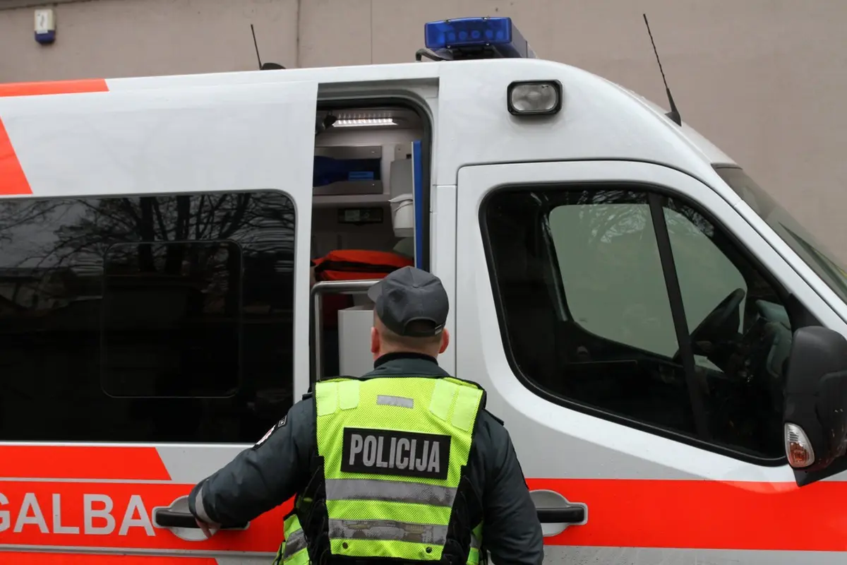 Jurbarko rajone automobiliui nuvažiavus nuo kelio buvo sužalota keleivė