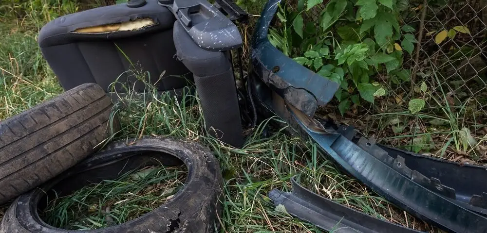 Metas išsivalyti namų ūkyje susikaupusias automobilių ir kitas atliekas