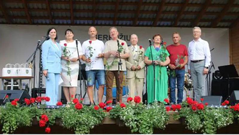 Serediškiai paminėjo dvi svarbias ir garbingas sukaktis