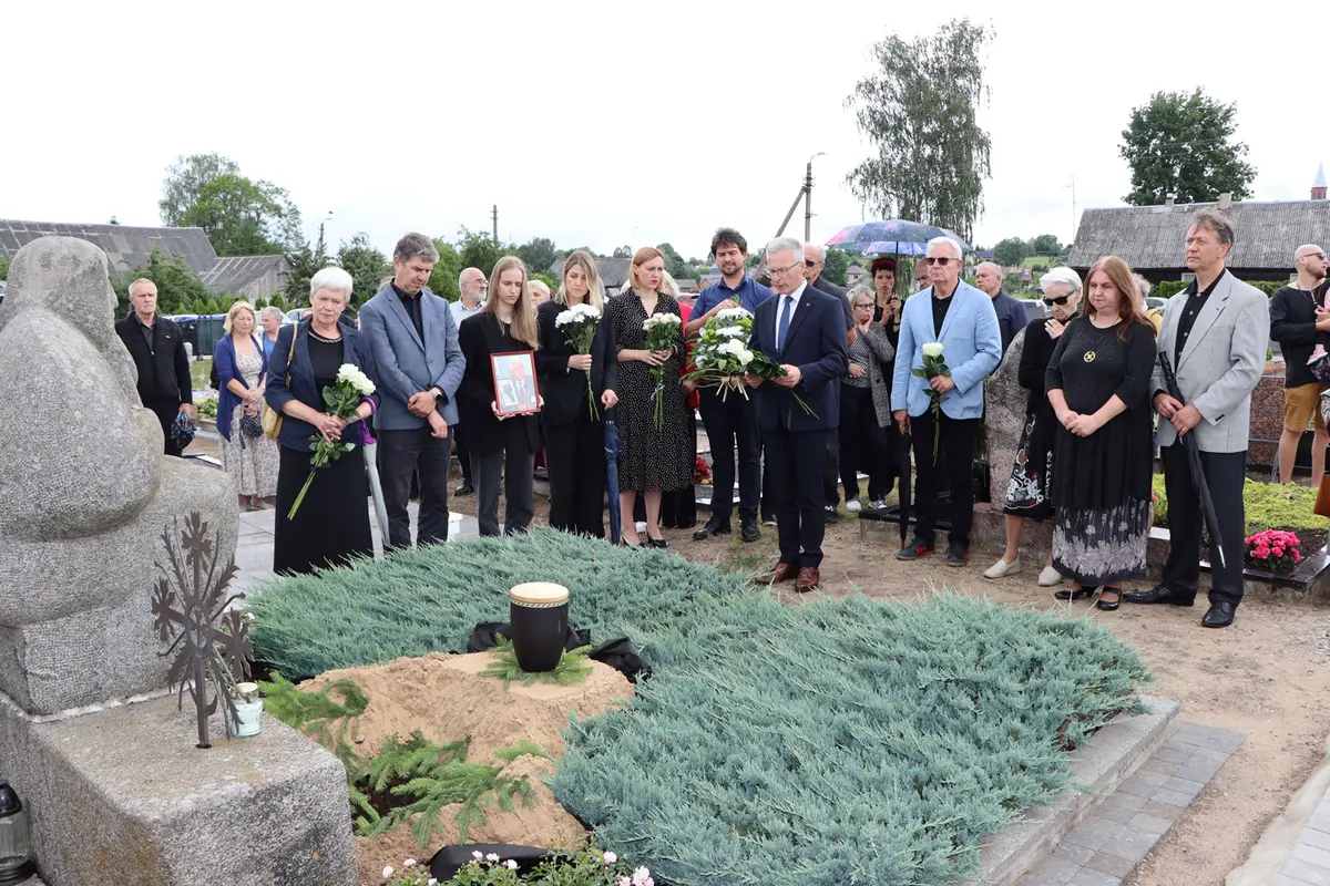 Jurbarko rajono Garbės pilietis Vytautas Urbanavičius amžino poilsio atgulė gimtojoje Skirsnemunėje