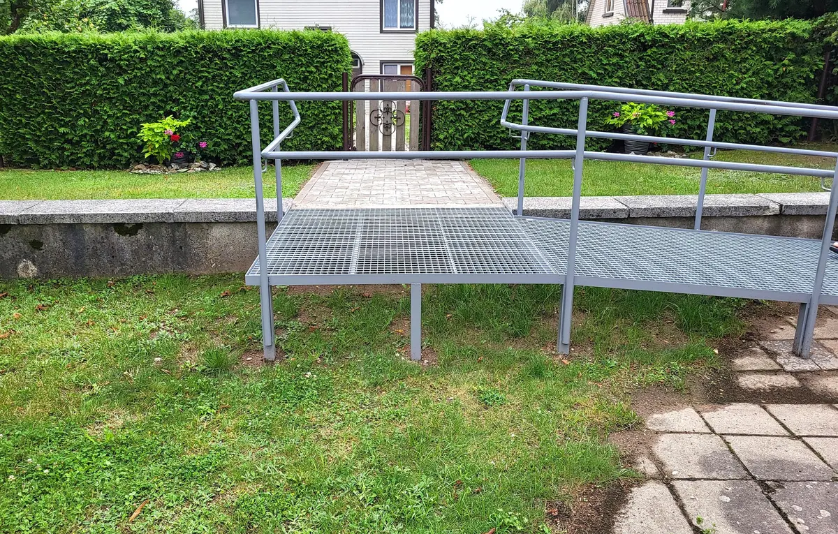 Įpusėjo būsto ir gyvenamosios aplinkos pritaikymo darbai asmenims su negalia