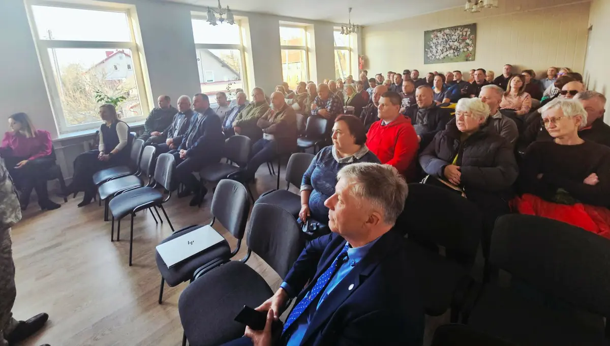 Viešvilės bendruomenėje – diskusija apie poligono plėtrą Jurbarko rajone