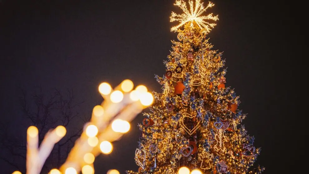 Kaunas įžiebs Kalėdų eglutę: laukia stebuklingas vakaras su žinomais atlikėjais ir staigmenomis
