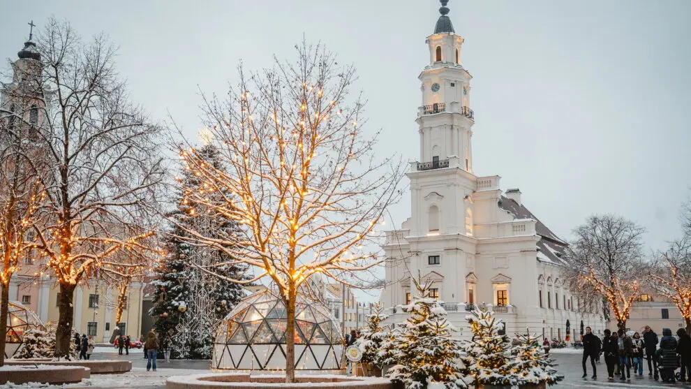 Švenčių laukimas Kaune įsibėgėja: Rotušės aikštėje – veiklų kupini savaitgaliai iki pat Kalėdų