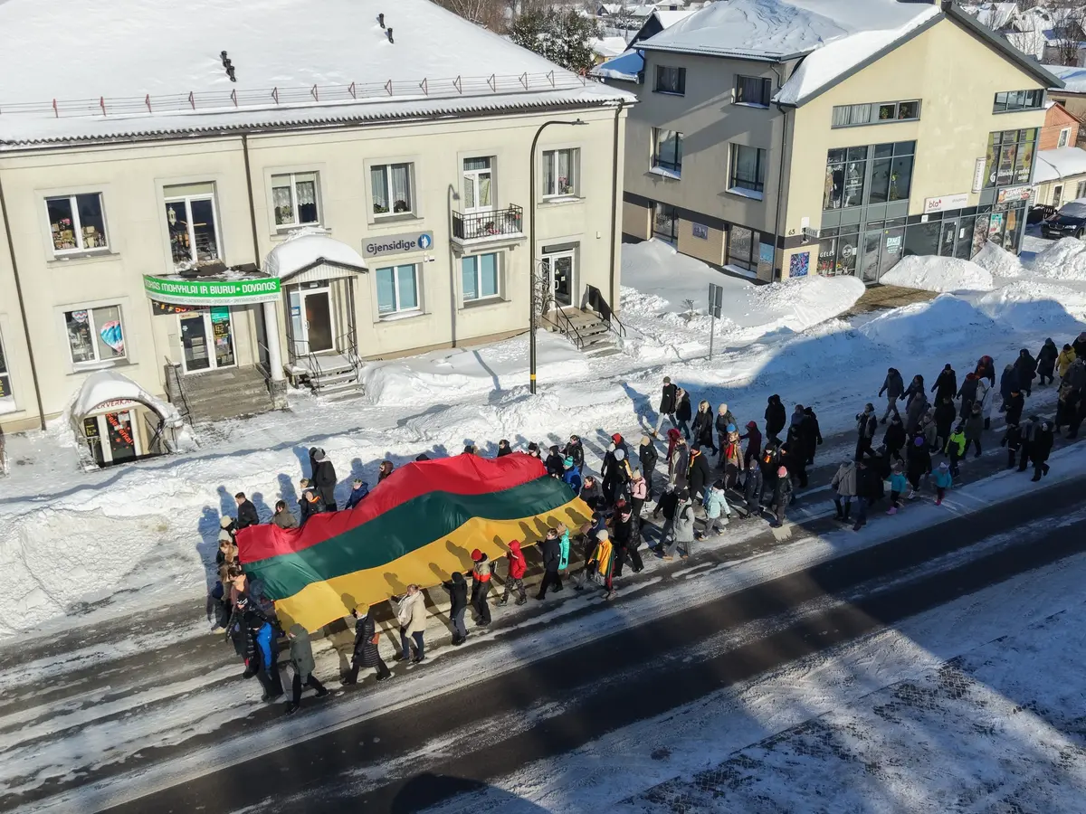 Kelmėje iškilmingai paminėta Lietuvos valstybės atkūrimo diena