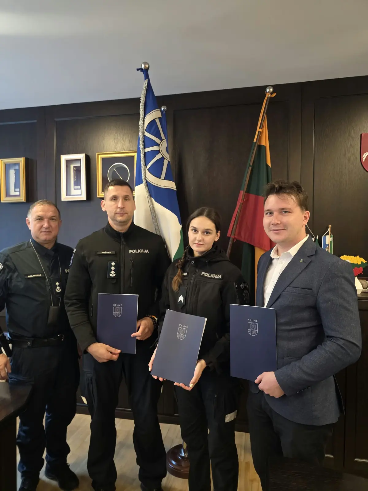 Pasirašyta trišalė sutartis dėl policijos pareigūnės pritraukimo į Kelmės rajoną