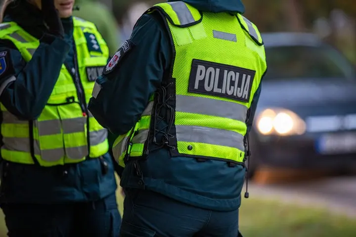 Marijampolės pareigūnams teko skubėti į dvi vietas: kas nutiko Jaunimo ir Kauno gatvėse?