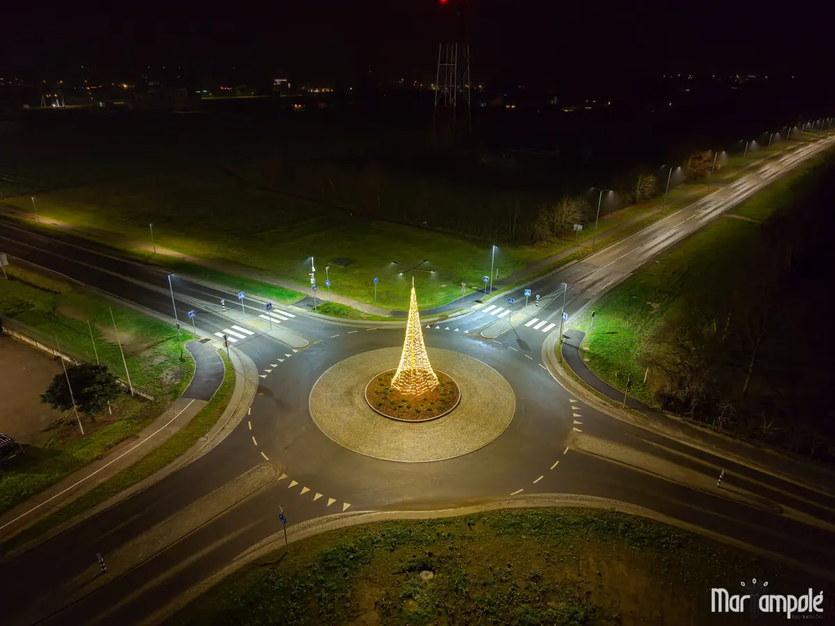 Šventiškai nušvito žiedinės sankryžos