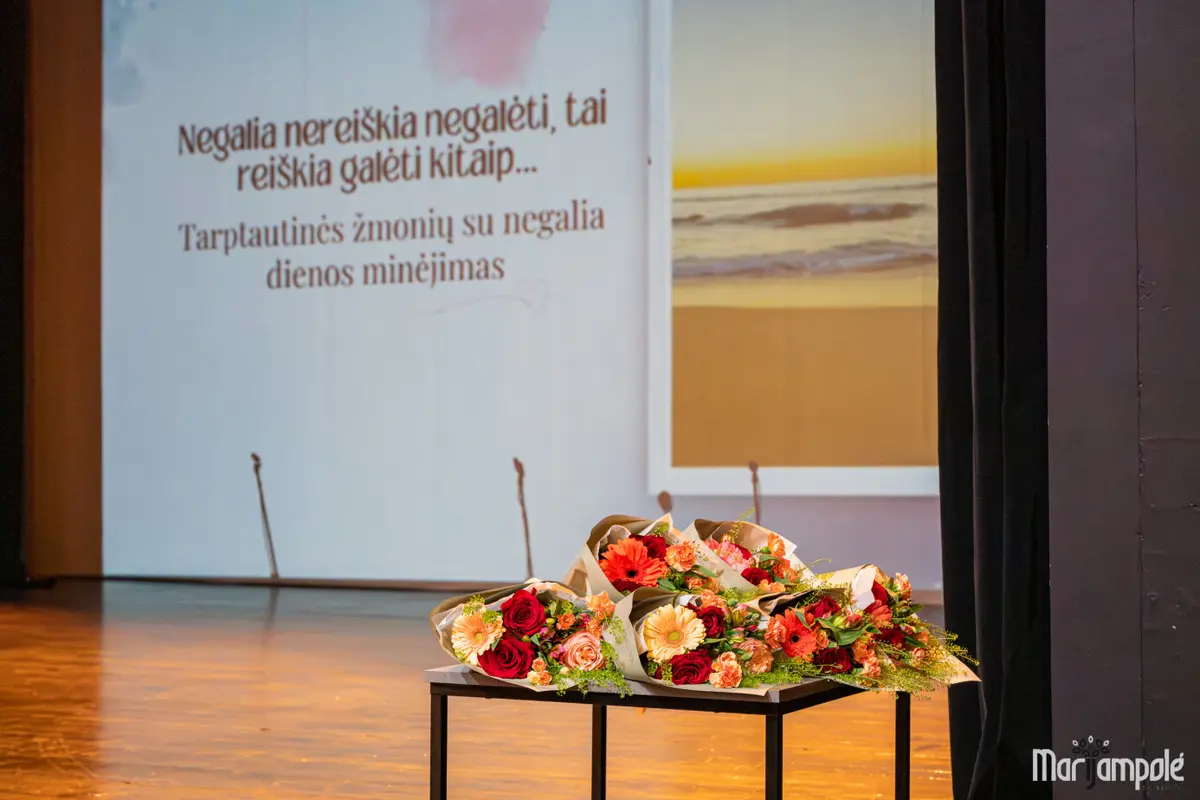 Bendruomenės šviesos popietė Marijampolėje: jautrus žmonių su negalia dienos minėjimas