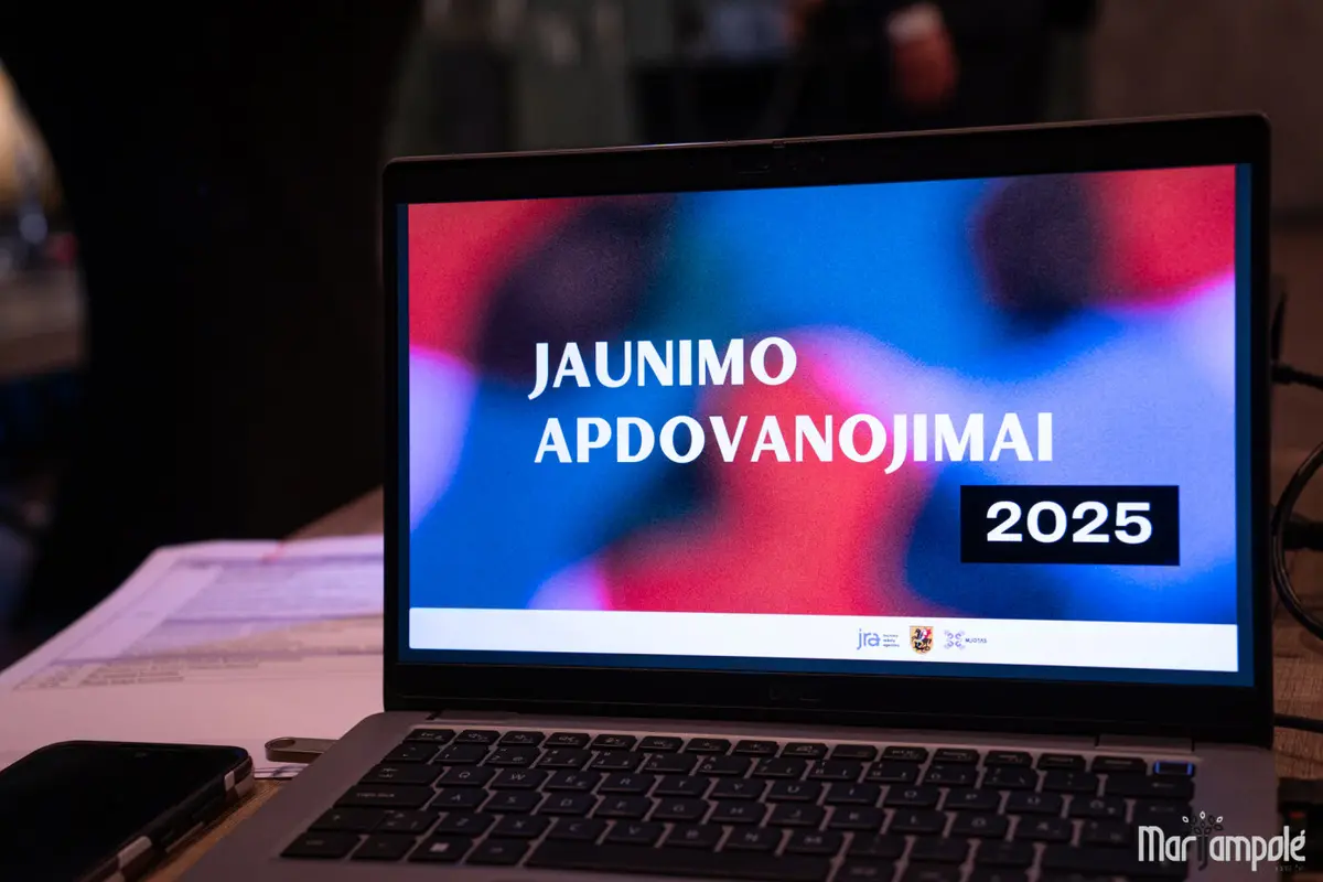 Jaunimas, kuris įkvepia: apdovanoti jaunieji marijampoliečiai