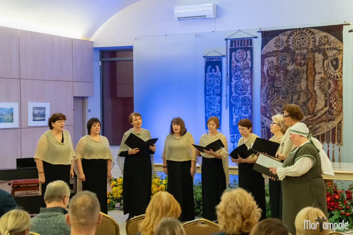 Laisvė šviečia ten, kur žmonės stovi kartu