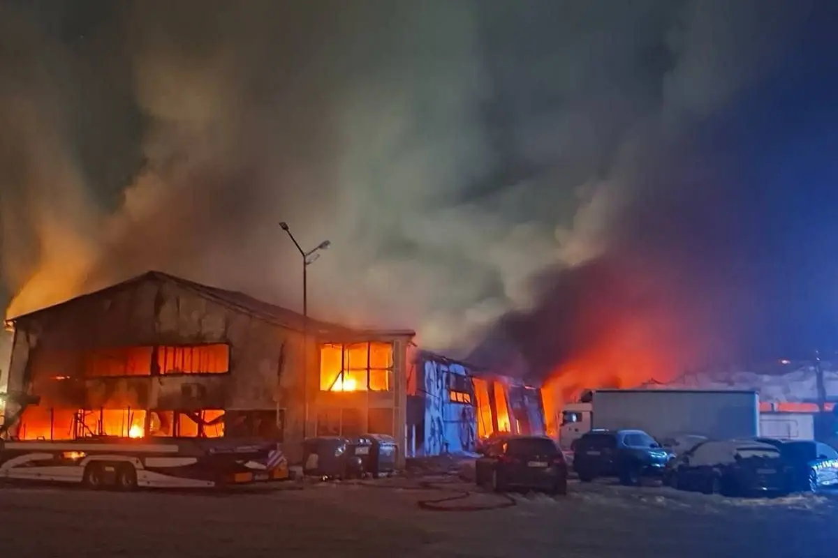 Informacija apie naktį kilusį gaisrą Marijampolės mieste