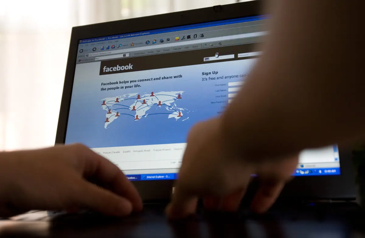 Policija ima vis griežčiau reaguoti į pareigūnų įžeidinėjimą internete