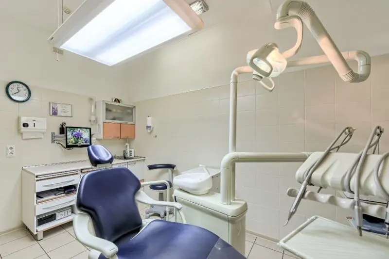 Teisėsaugos akiratyje – odontologijos sektorius: galimai slepiamos pajamos, vengiama mokesčių