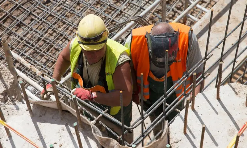 „Sodra“: nedarbo išmokų gavėjų skaičius nebeauga, daugėja priimtų į darbą
