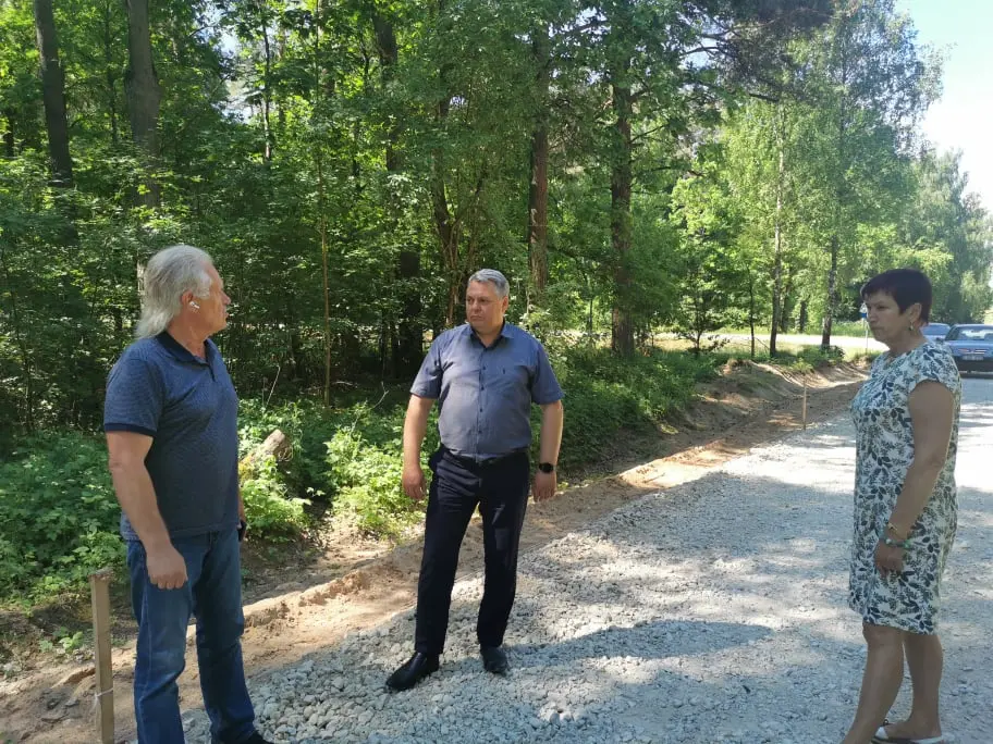 Domėtasi vietinės reikšmės kelio Lumpėnai – Bardinai PG3010 remonto eiga.