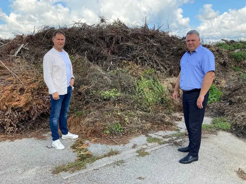 Seniūnija prašo gyventojų patiems pasirūpinti žaliųjų atliekų išvežimu