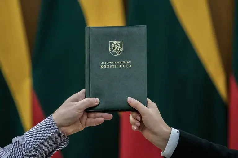 Konstitucijos pataisomis įteisinti tiesioginiai merų rinkimai