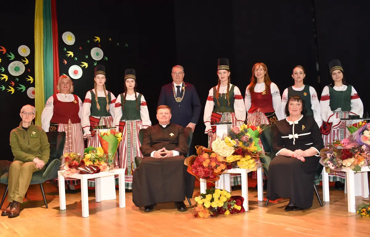 Iškilmingai paminėta Lietuvos valstybės atkūrimo diena, pagerbti Pagėgių kraštui nusipelnę žmonės