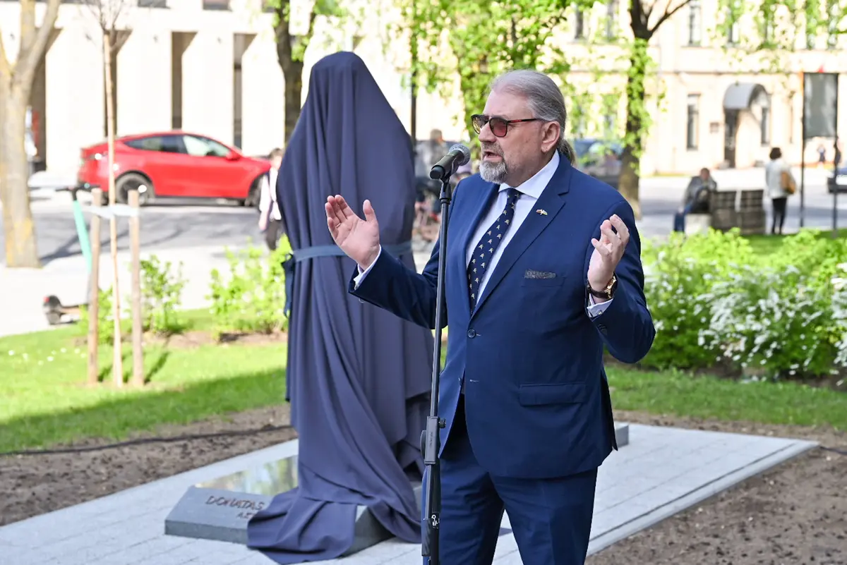 Panevėžyje įamžintas Donato Banionio 100-metis