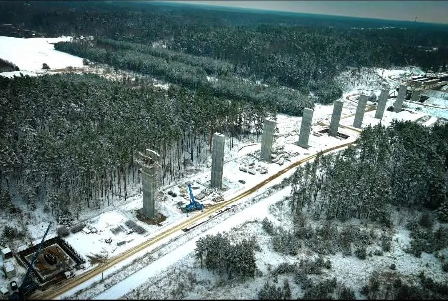 Pasirengta žemės išpirkimo procedūrai „Rail Baltica“ Panevėžio geležinkelio mazge ir regioninių stočių teritorijose