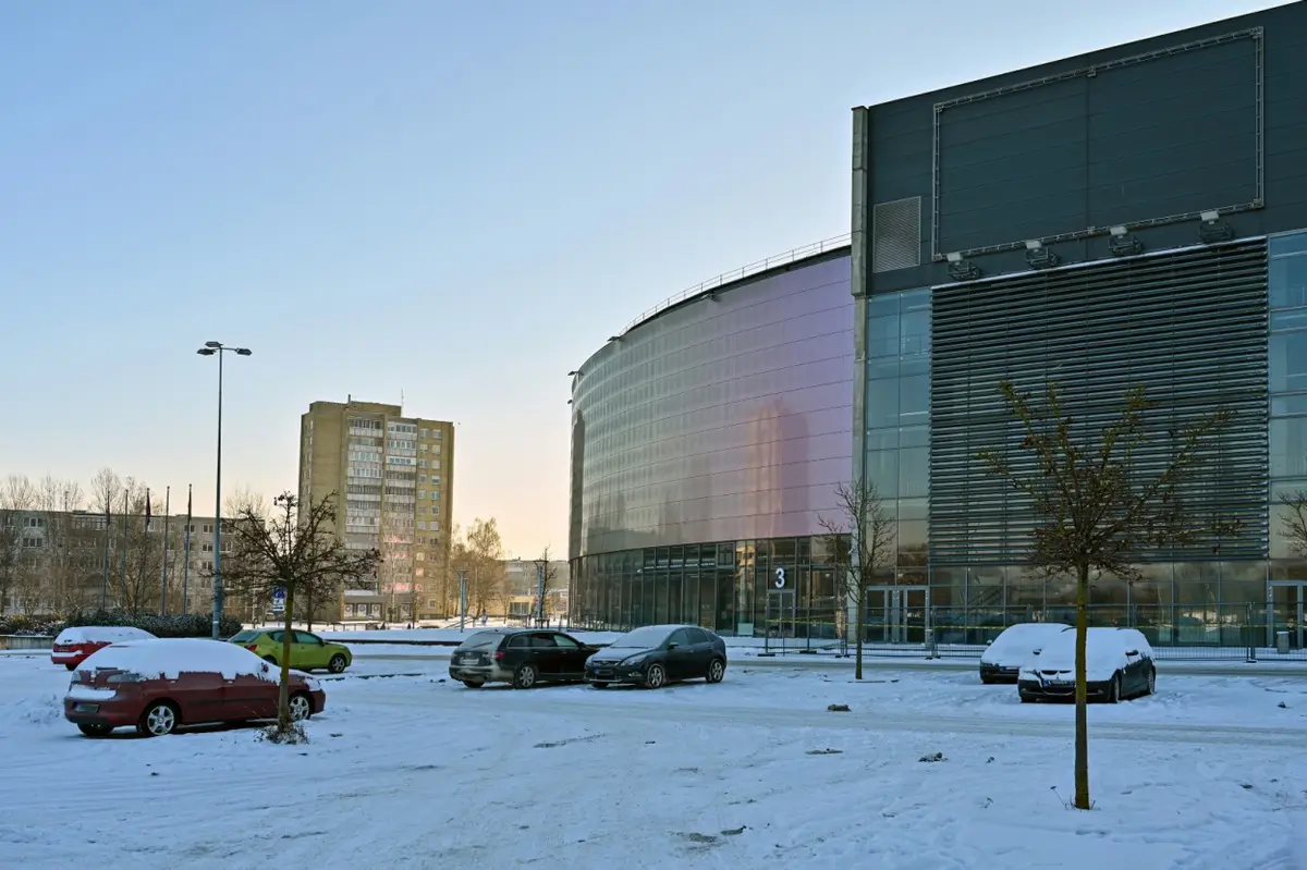 Nuo kovo 1-osios – patogesnė parkavimo tvarka prie „Kalnapilio“ arenos