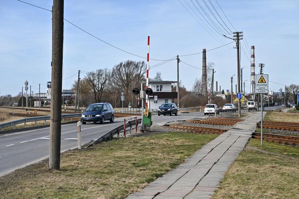 Balandžio 13–14 d. Panevėžyje bus uždaryta Pušaloto g. pervaža, keisis viešojo transporto maršrutai