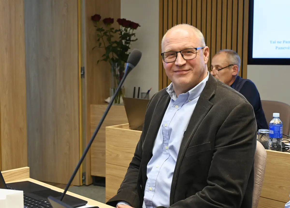 Panevėžio rajono taryboje prisiekė naujas narys – inžinierius ir choristas Darius Aleliūnas