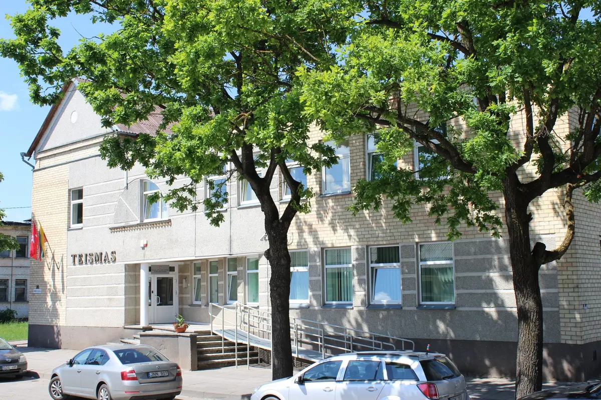 Po 6 000 eurų baudą teismas skyrė dviem užsieniečiams