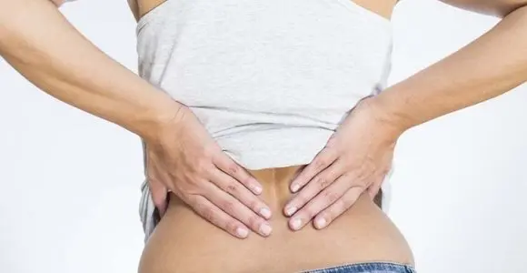 Efektyviausi vaistai nuo inkstų skausmo: kada padeda arbatos, o kada – tik tabletės