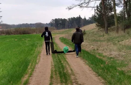 Tradicinė Pažinimo licėjaus aplinkos švarinimo akcija „Mums rūpi“