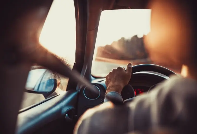 Dėl pomėgio važinėtis svetimais automobiliais jaunuoliai prarado laisvę