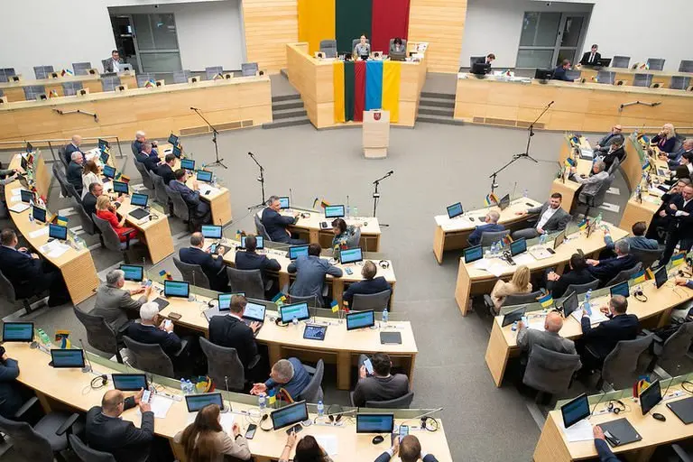 Patvirtintas naujas merų įgaliojimų modelis