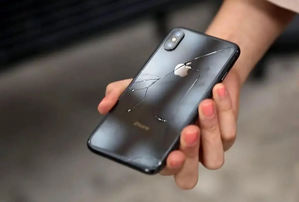 Iphone galinio stiklo keitimas