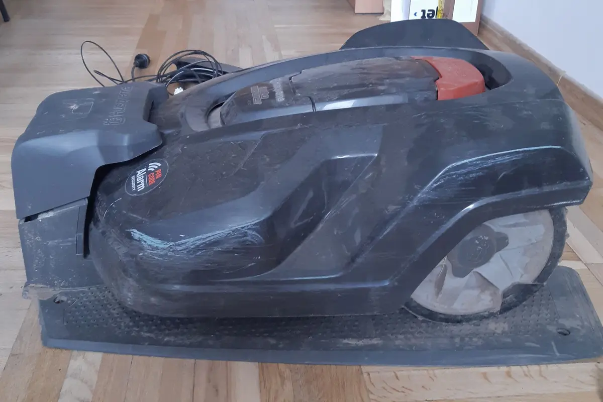 Švedijoje pavogtas robotas pareigūnams pats padėjo surasti save Radviliškyje