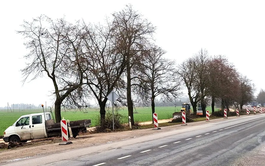 Sparčiai juda dviračių tako atnaujinimas Radviliškyje