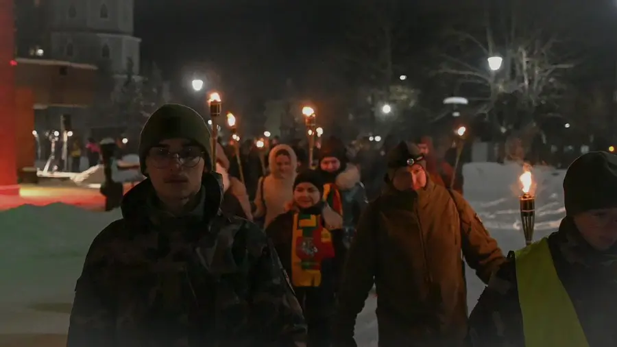 Naktis, kai žingsniai virto atmintimi: įvyko patriotinės dvasios žygis „14“