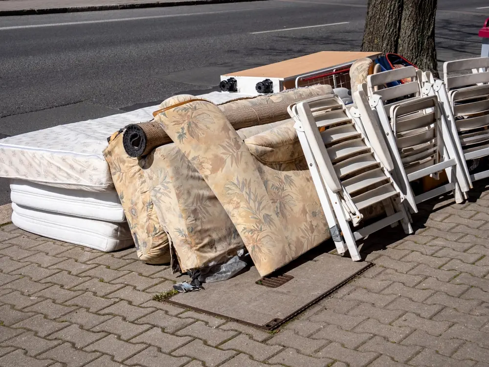Radviliškio rajone prasideda didelių gabaritų atliekų surinkimas apvažiavimo būdu