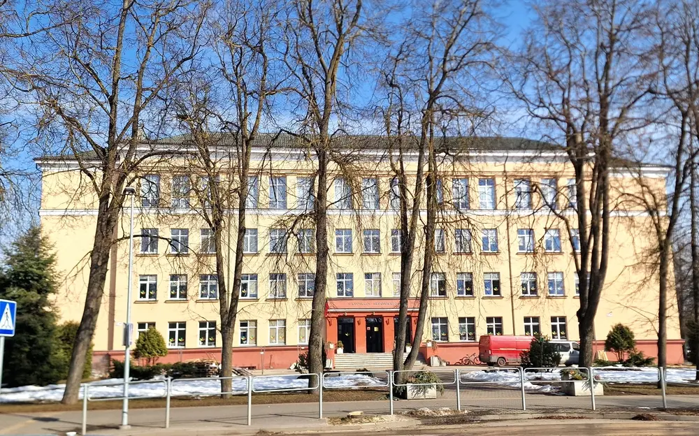 Investicija į vaikų ateitį: atnaujinamas Vinco Kudirkos progimnazijos pastatas