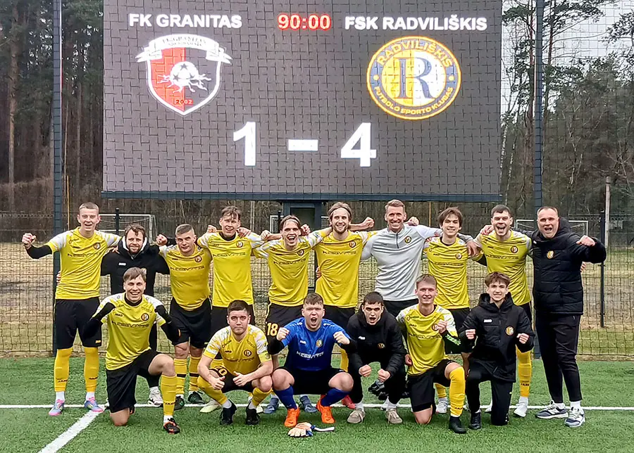 Radviliškiečių futbolininkų pergalė Vilniuje